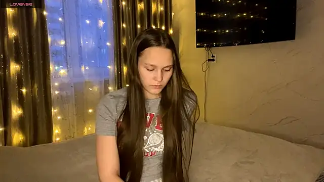 SoSweetGirl online show from 12.18.25