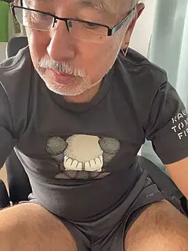 gholly2007 online show from 09.30.25