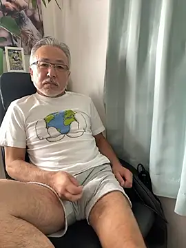 gholly2007 online show from 10.12.25