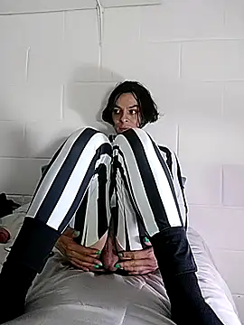 oxxy jean online show from 02.03.26