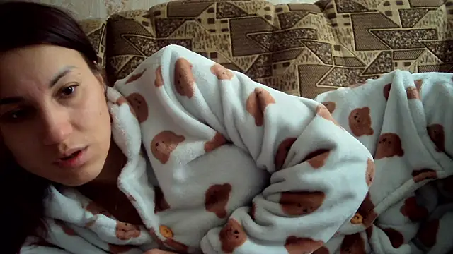 Snapshot of kiss_lovely_ chatting on 02.05.26 kiss lovely online show from 02.05.26