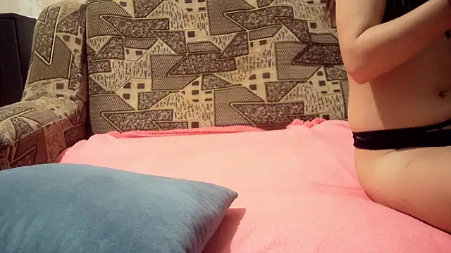 Snapshot of kiss_lovely_ chatting on 02.18.26 kiss lovely online show from 02.18.26