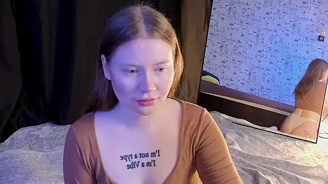 Lillie Berry online show from 10.10.25