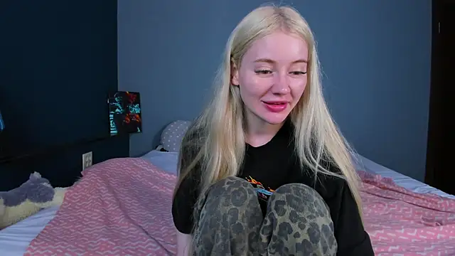 Snapshot of Lillie_Berry chatting on 07.02.26 Lillie Berry online show from 07.02.26