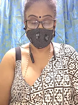 sweet-lotus online show from 11.17.25