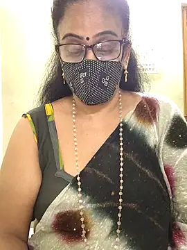 sweet-lotus online show from 12.15.25