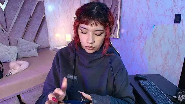 Snapshot of redd_pandaa chatting on 02.13.26 redd pandaa online show from 02.13.26