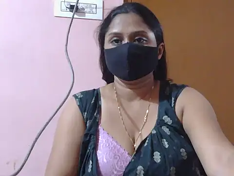 Snapshot of itsabika chatting on 02.27.26 itsabika online show from 02.27.26