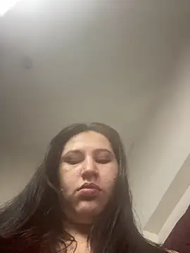 victoriadaniela online show from 11.15.25