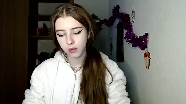 Snapshot of lamooni chatting on 10.14.25 lamooni online show from 10.14.25