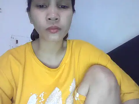 Snapshot of ivyloving4you chatting on 10.17.25 ivyloving4you online show from 10.17.25