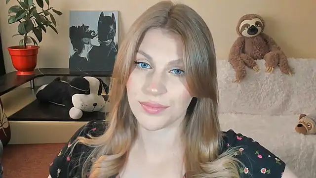 JuliaMuuun online show from 09.11.25