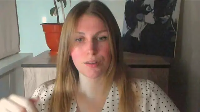 JuliaMuuun online show from 03.26.26