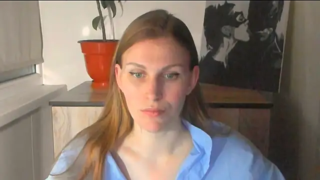 JuliaMuuun online show from 03.27.26