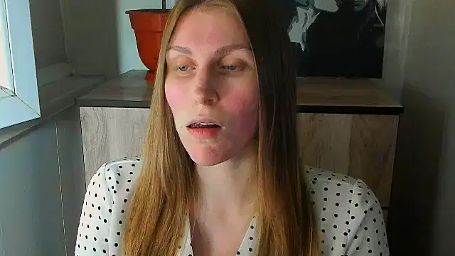 JuliaMuuun online show from 07.16.26
