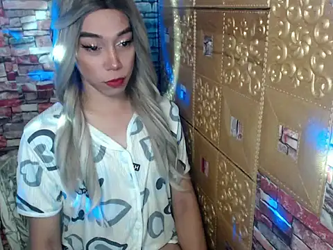 Snapshot of Tarahdoll69 chatting on 09.13.25 Tarahdoll69 online show from 09.13.25