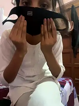 Snapshot of Sandhya_77 chatting on 10.14.25 Sandhya 77 online show from 10.14.25