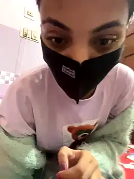 Snapshot of Sandhya_77 chatting on 11.02.25 Sandhya 77 online show from 11.02.25