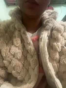 Snapshot of Sandhya_77 chatting on 11.12.25 Sandhya 77 online show from 11.12.25