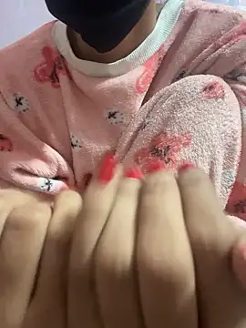 Snapshot of Sandhya_77 chatting on 11.21.25 Sandhya 77 online show from 11.21.25