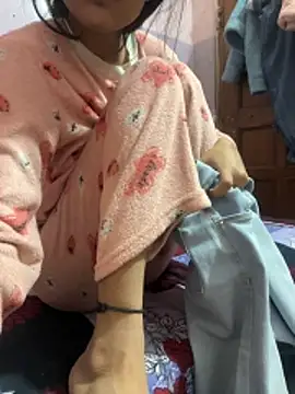 Snapshot of Sandhya_77 chatting on 11.25.25 Sandhya 77 online show from 11.25.25