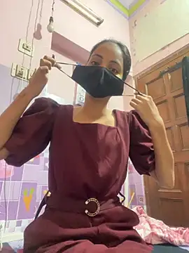 Snapshot of Sandhya_77 chatting on 11.26.25 Sandhya 77 online show from 11.26.25