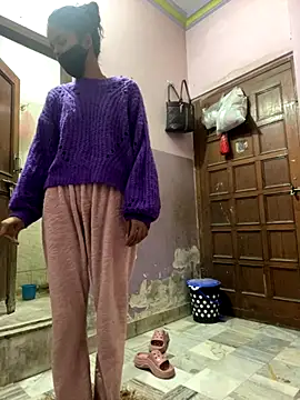 Snapshot of Sandhya_77 chatting on 12.15.25 Sandhya 77 online show from 12.15.25