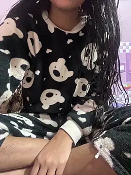 Snapshot of Sandhya_77 chatting on 02.14.26 Sandhya 77 online show from 02.14.26