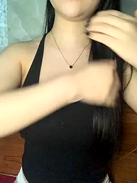 Snapshot of Lyly11 chatting on 11.08.25 Lyly11 online show from 11.08.25