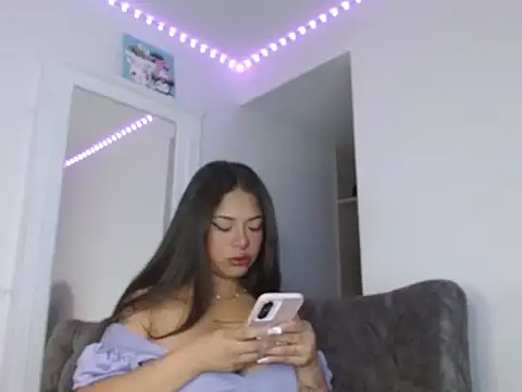 reina reina online show from 09.24.25