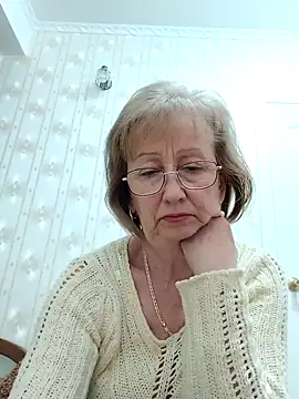 AlikaSwan5821 online show from 10.25.25