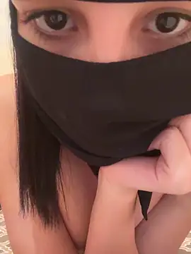 Snapshot of enjisexy chatting on 10.20.25 enjisexy online show from 10.20.25