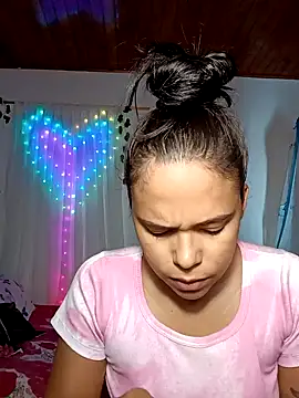 linda698049 online show from 10.02.25