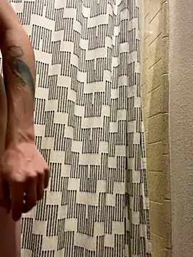 Snapshot of mitch_kamm chatting on 10.01.25 mitch kamm online show from 10.01.25