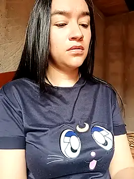 Snapshot of Williams_Hera chatting on 10.29.25 Williams Hera online show from 10.29.25