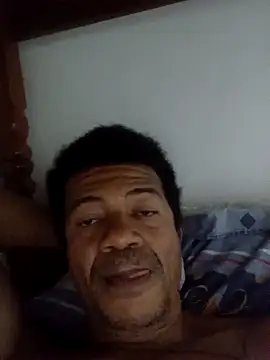 Snapshot of moreno25centimetro chatting on 11.22.25 moreno25centimetro online show from 11.22.25