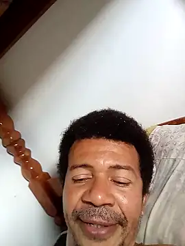 Snapshot of moreno25centimetro chatting on 11.24.25 moreno25centimetro online show from 11.24.25