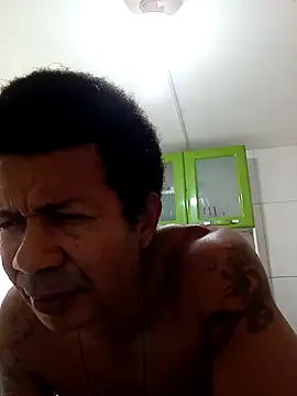 Snapshot of moreno25centimetro chatting on 12.01.25 moreno25centimetro online show from 12.01.25