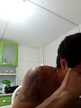 Snapshot of moreno25centimetro chatting on 12.02.25 moreno25centimetro online show from 12.02.25