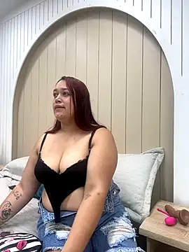 IvyPalacios online show from 09.24.25