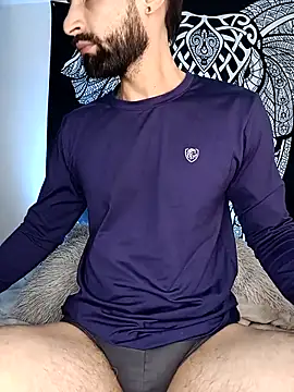 Enzo-wolf33 online show from 09.17.25