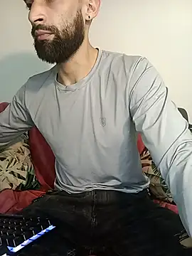 Enzo-wolf33 online show from 10.28.25