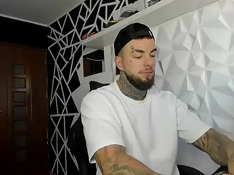 Chrisjordan66 online show from 10.22.25