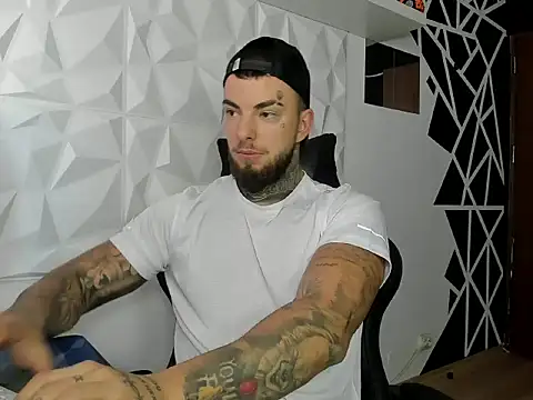 Chrisjordan66 online show from 10.25.25