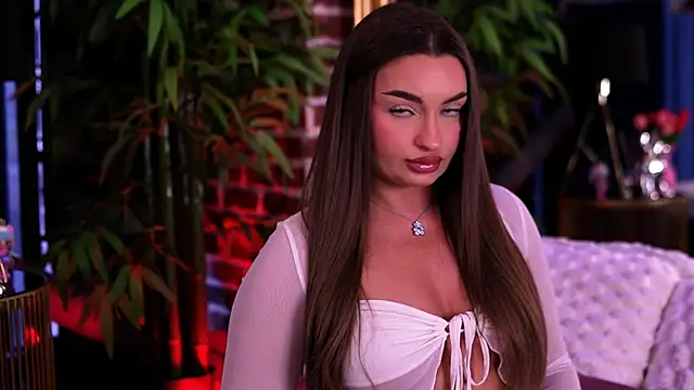 Snapshot of MillaSerene chatting on 02.01.26 MillaSerene online show from 02.01.26