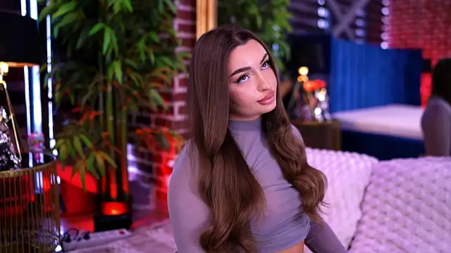 Snapshot of MillaSerene chatting on 02.20.26 MillaSerene online show from 02.20.26