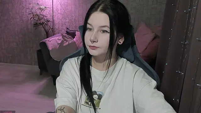 AlinaGreeeen online show from 10.06.25