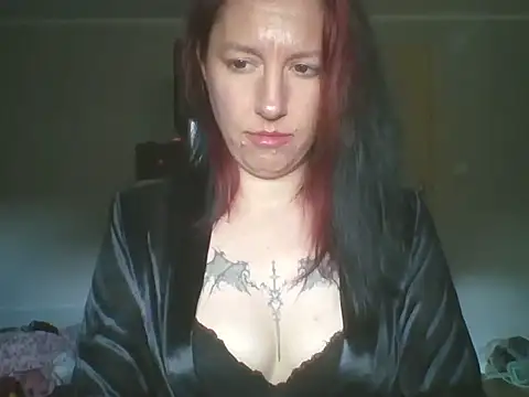 Snapshot of JudyFetish chatting on 09.17.25 JudyFetish online show from 09.17.25
