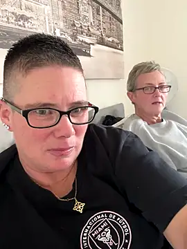 voluptuous-minx online show from 12.14.25