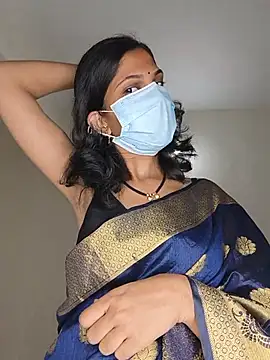 Shivani2002 online show from 06.08.26